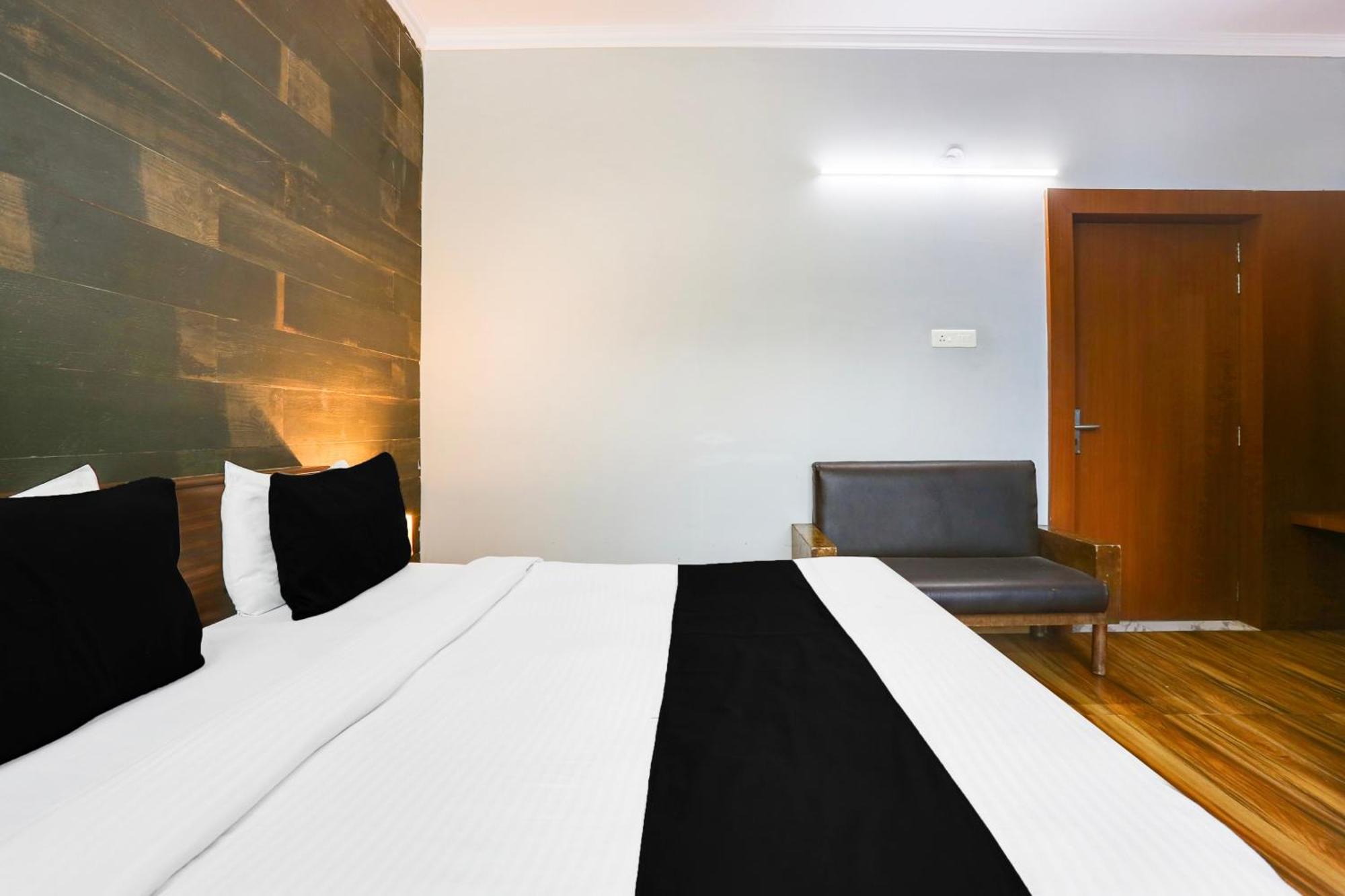 Hotel Super Collection O Bhiwadi Exteriér fotografie