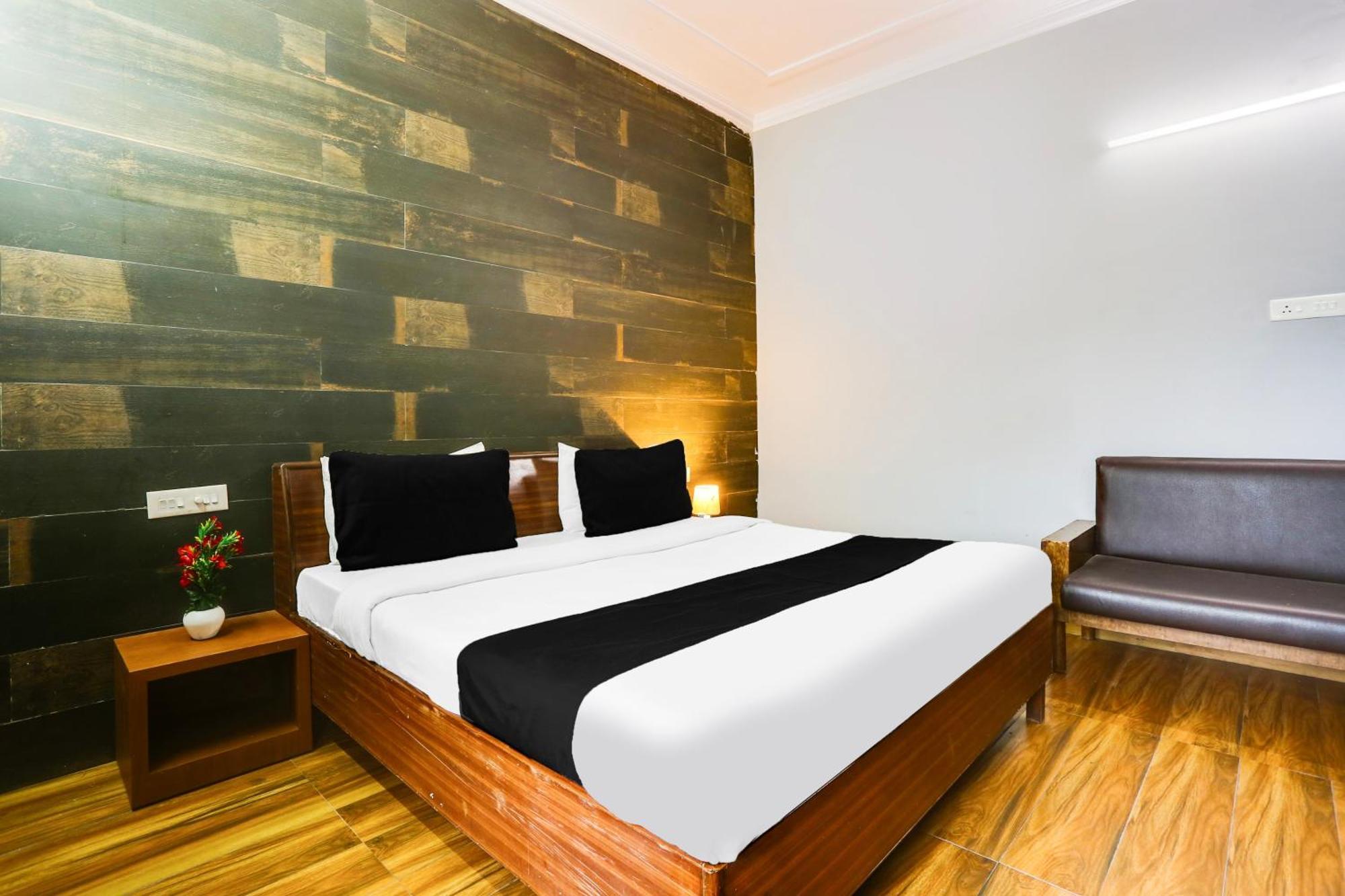 Hotel Super Collection O Bhiwadi Exteriér fotografie